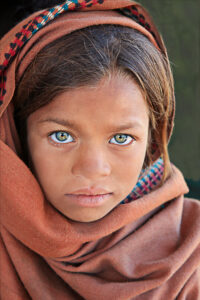 Marie Sauter-Color-A-The Eyes Of India I-10 (IOM)